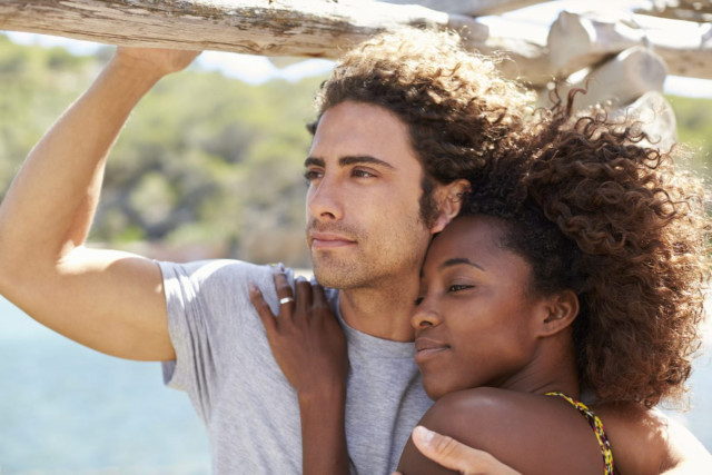 Histoires de couples : je suis une femme noire en couple avec un homme blanc
